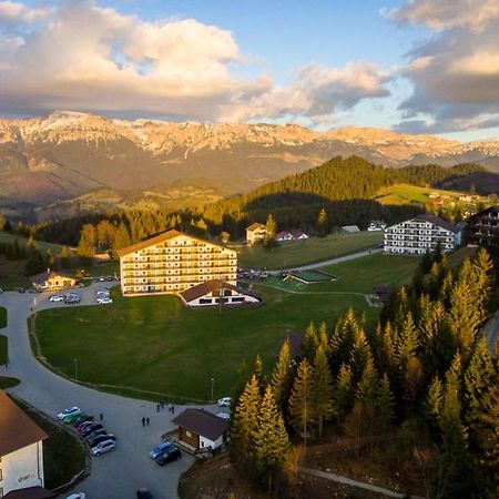 Cheile Gradistei Fundata Resort ภายนอก รูปภาพ
