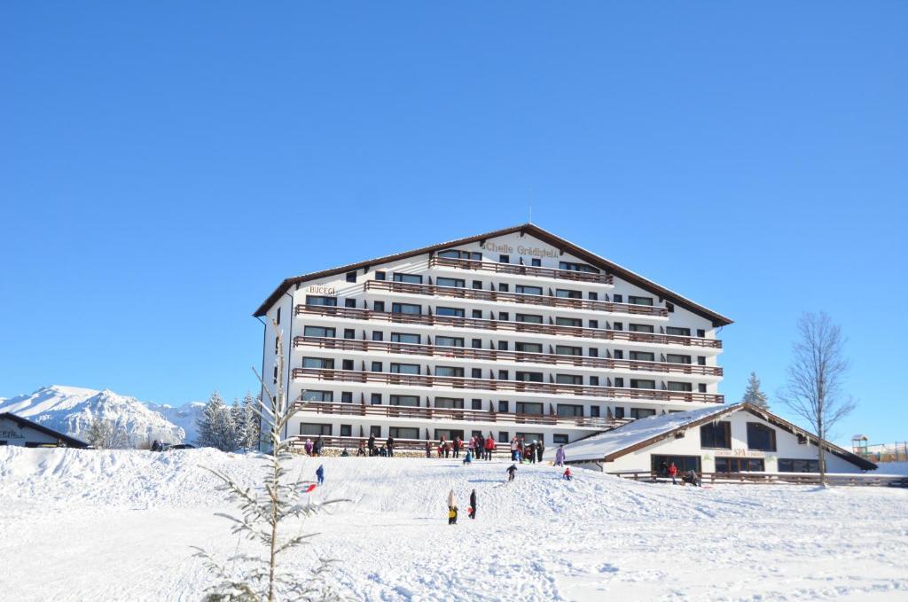 Cheile Gradistei Fundata Resort ภายนอก รูปภาพ