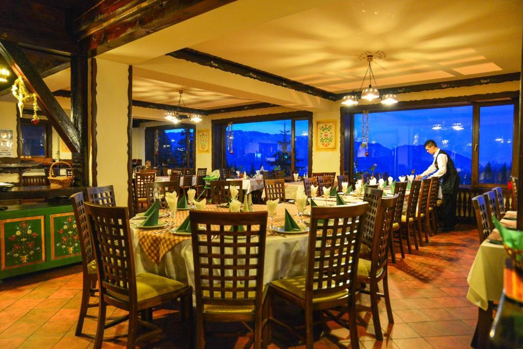 Cheile Gradistei Fundata Resort ภายนอก รูปภาพ